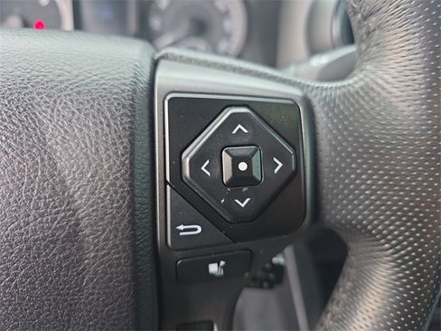 Used 2021 Toyota Tacoma 2WD Double Cab image 29