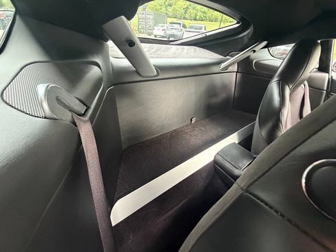 Used 2015 Aston Martin V8 Vantage GT RWD image 22