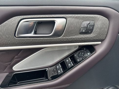 New 2026 Ford Explorer Platinum w/ LUX Leather Package image 22