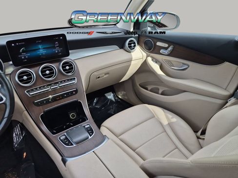 Used 2021 Mercedes-Benz GLC 300 4MATIC image 12