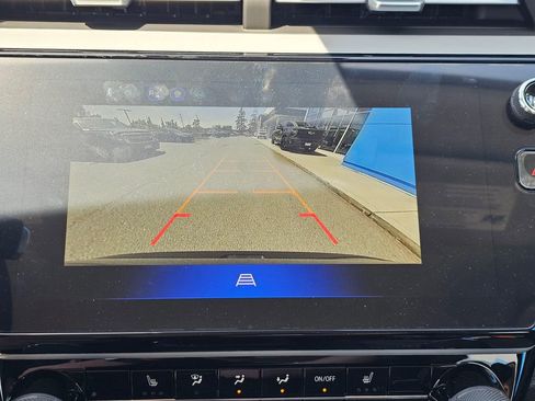 New 2027 Chevrolet Bolt LT w/ Comfort Package FWD image 30