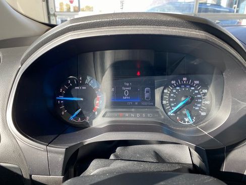 Used 2017 Ford Edge SE image 20