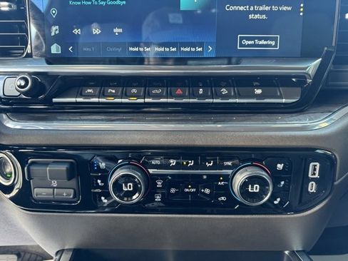 Used 2024 Chevrolet Silverado 1500 LTZ image 21