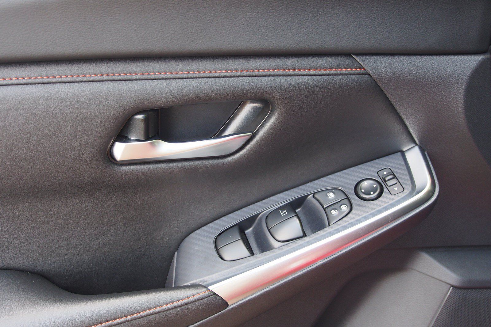 Used 2024 Nissan Sentra SR FWD image 19