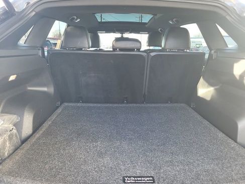 Used 2022 Volkswagen Atlas Cross Sport SE image 17