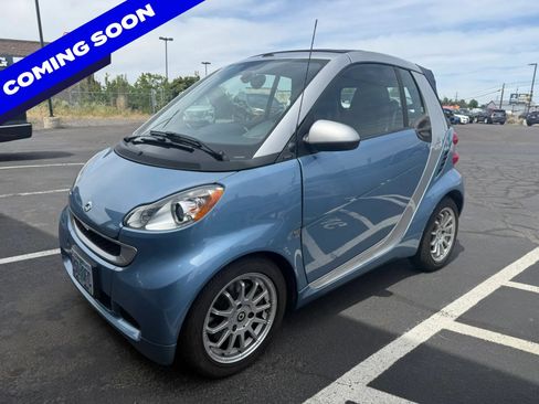 Used 2012 smart fortwo passion RWD image 1