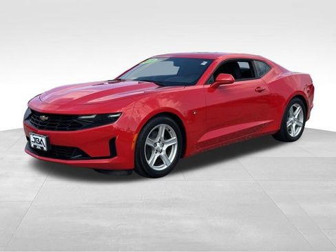 Used 2019 Chevrolet Camaro LT image 25