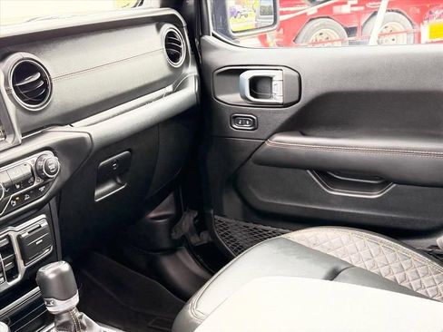 Used 2022 Jeep Gladiator Overland AWD/4WD image 30