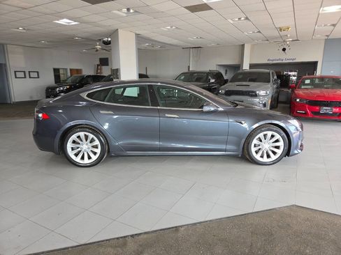 Used 2018 Tesla Model S 75D AWD/4WD image 8