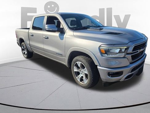 Used 2022 RAM 1500 Laramie AWD/4WD image 3