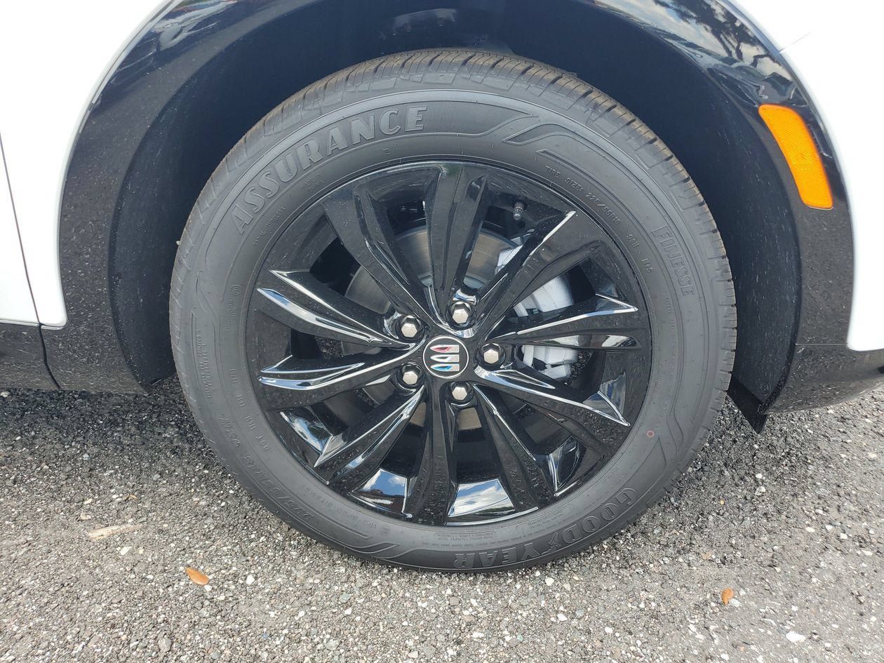 New 2026 Buick Envista Sport Touring w/ Convenience II Package FWD image 6