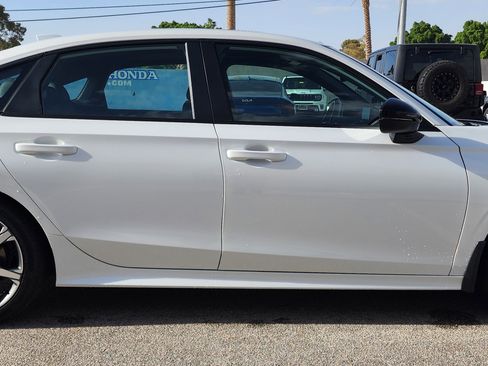 Used 2026 Honda Civic Sport Touring image 4