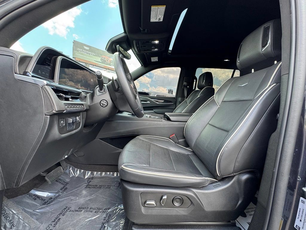 Certified 2022 Cadillac Escalade Sport w/ Touring Package AWD/4WD image 21