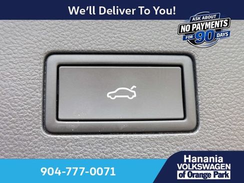 Used 2026 Volkswagen Atlas SE FWD image 15