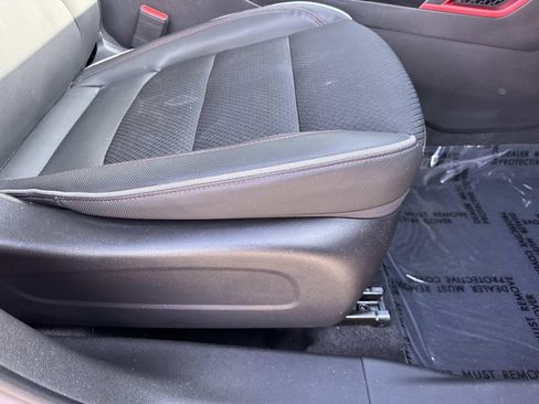 Used 2023 Chevrolet TrailBlazer RS w/ Convenience Package image 12