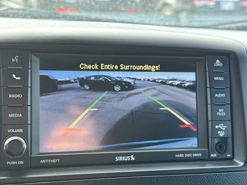 Used 2017 Dodge Grand Caravan SXT image 19