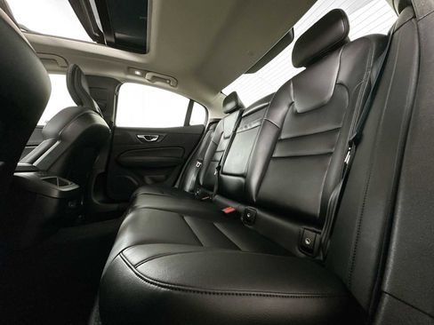Used 2025 Volvo S60 B5 Core image 22
