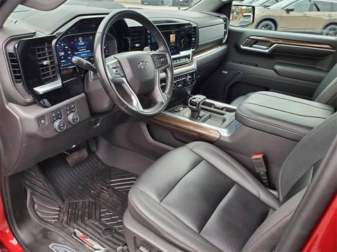 Used 2024 Chevrolet Silverado 1500 LT Trail Boss w/ LT Trail Boss Premium Package image 16