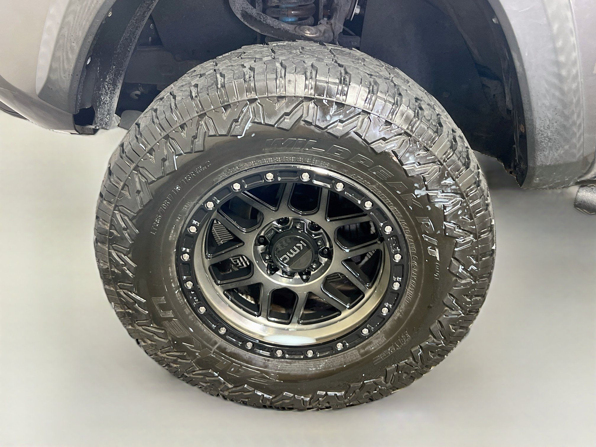 Used 2019 Toyota Tacoma TRD Off-Road AWD/4WD image 13