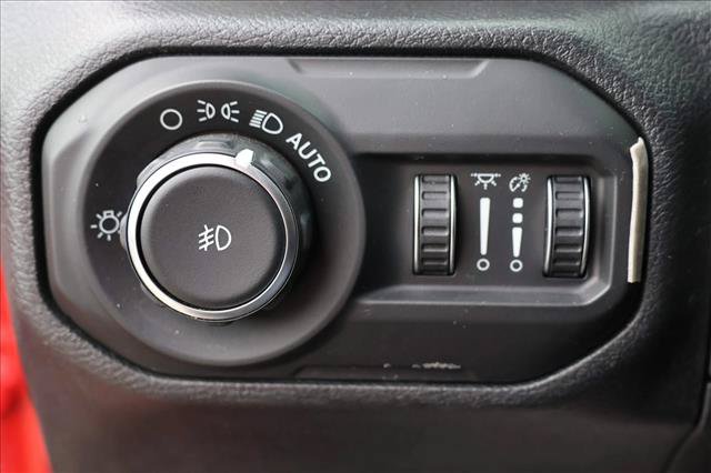 Used 2021 Jeep Wrangler Unlimited Sahara w/ Safety Group AWD/4WD image 13