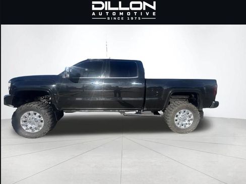 Used 2016 GMC Sierra 2500 Denali w/ Duramax Plus Package AWD/4WD image 3