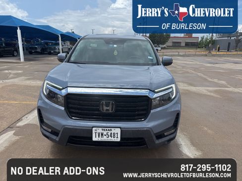 Used 2023 Honda Ridgeline RTL-E image 2