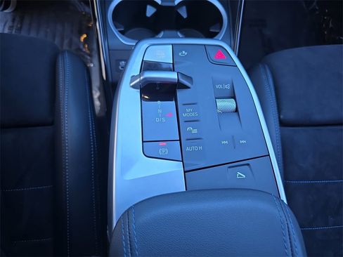 Used 2025 BMW X1 xDrive28i image 27