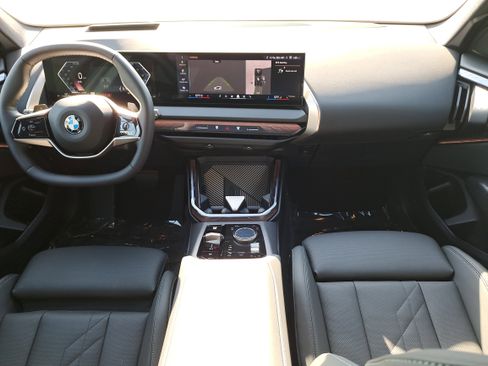 Certified 2025 BMW X3 xDrive30i w/ Premium Package AWD/4WD image 10