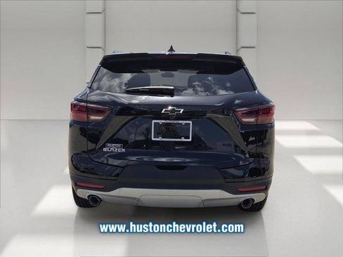 New 2026 Chevrolet Blazer LT w/ Convenience Package FWD image 4