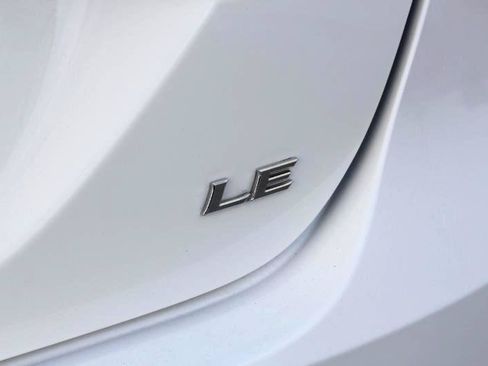 Used 2024 Toyota Camry LE FWD image 10