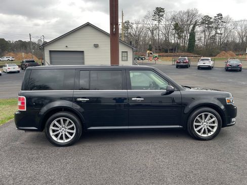 Used 2019 Ford Flex Limited image 7