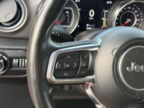 Used 2021 Jeep Wrangler Unlimited Rubicon AWD/4WD image 24