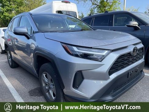 Certified 2025 Toyota RAV4 XLE AWD/4WD image 1