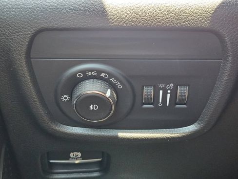 Used 2021 Jeep Grand Cherokee L Limited RWD image 29