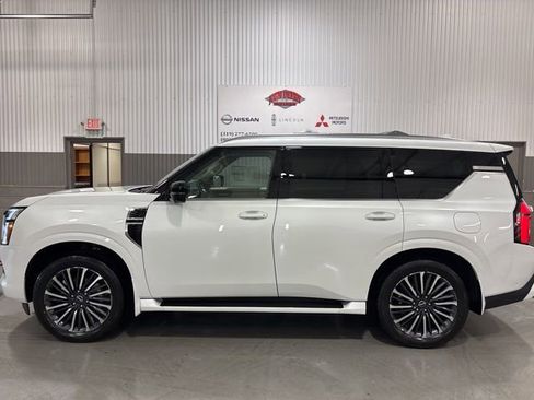 New 2026 Nissan Armada Platinum Reserve image 7