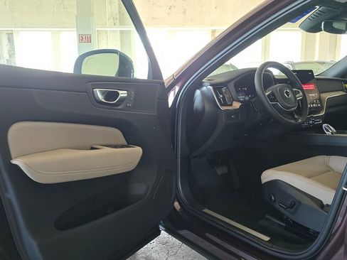 New 2026 Volvo XC60 B5 Core w/ Climate Package image 20