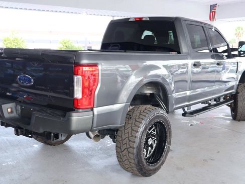Used 2019 Ford F250 XLT AWD/4WD image 5
