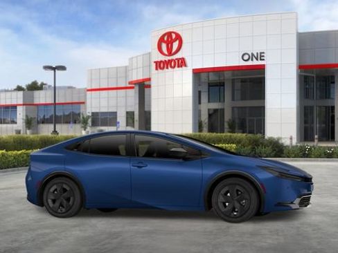 New 2026 Toyota Prius LE FWD image 16