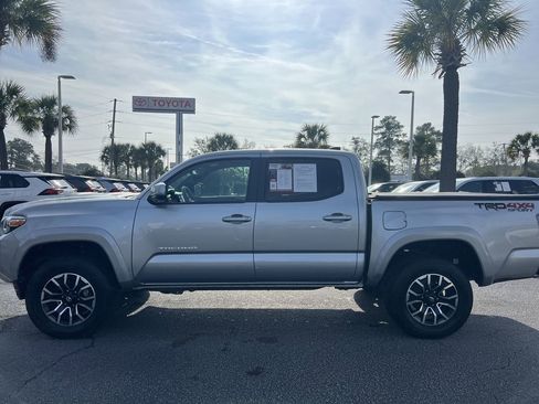 Used 2023 Toyota Tacoma TRD Sport image 7