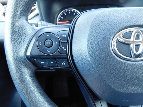 Used 2019 Toyota RAV4 XLE w/ Convenience Package image 29