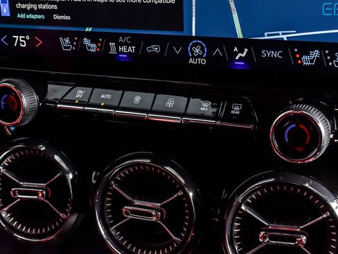 Used 2025 Chevrolet Blazer EV SS image 28