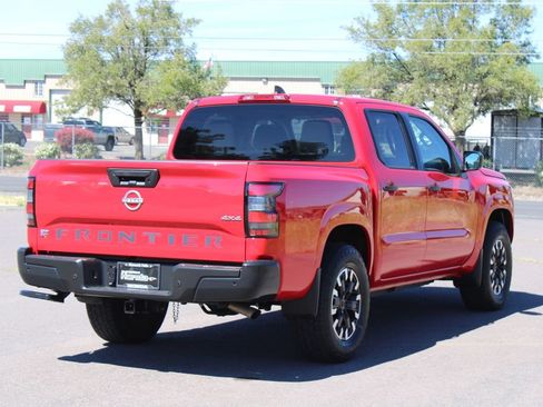 Used 2024 Nissan Frontier S w/ Technology Package AWD/4WD image 6