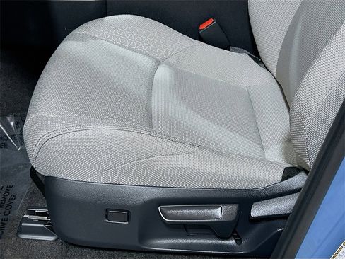 Used 2025 Toyota 4Runner SR5 image 16