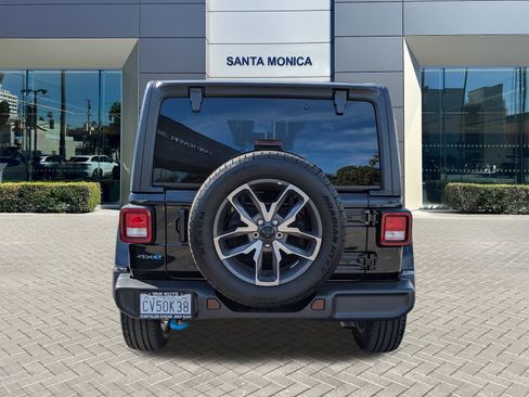 Used 2024 Jeep Wrangler Sport S w/ LED Headlamp & Fog Lamp Group image 7