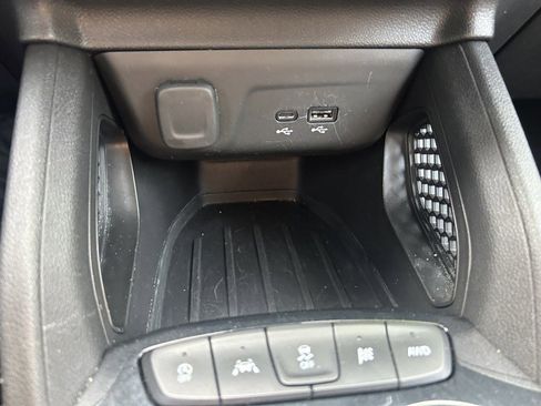 Used 2025 Chevrolet TrailBlazer LT w/ Driver Confidence Package AWD/4WD image 23