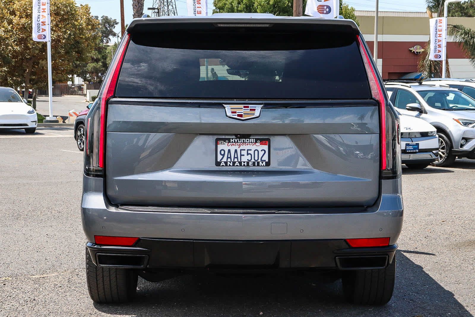 Used 2021 Cadillac Escalade Sport w/ Driver Assist Tech Package AWD/4WD image 8