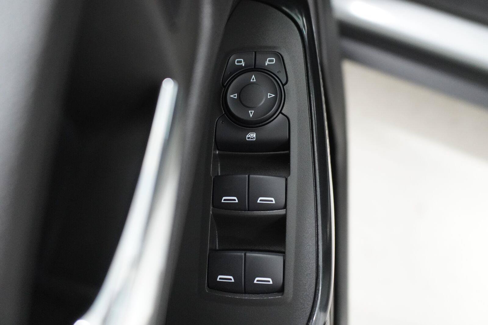 Used 2025 Chevrolet Trax ACTIV w/ Sunroof Package FWD image 23