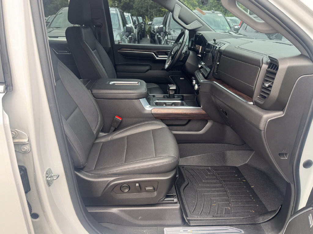 Used 2022 GMC Sierra 1500 SLT w/ SLT Convenience Package AWD/4WD image 30