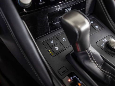 Used 2025 Lexus IS 500 RWD image 34