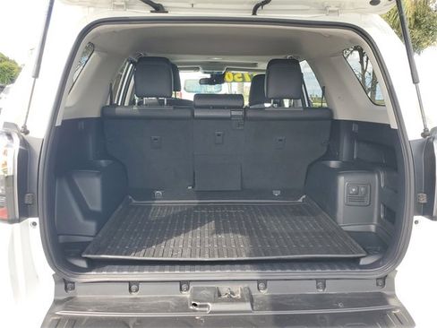 Used 2023 Toyota 4Runner SR5 Premium image 7